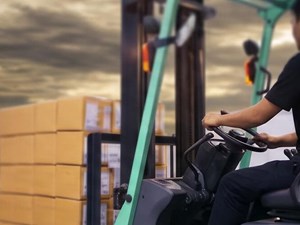 5 consejos para manejar una carretilla elevadora con total seguridad