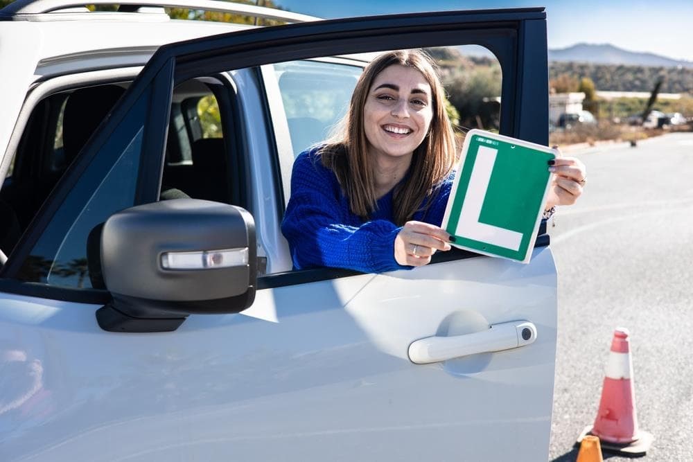 ¿Ya con 18 y todavía sin carnet de conducir? ¡Sácalo ya!