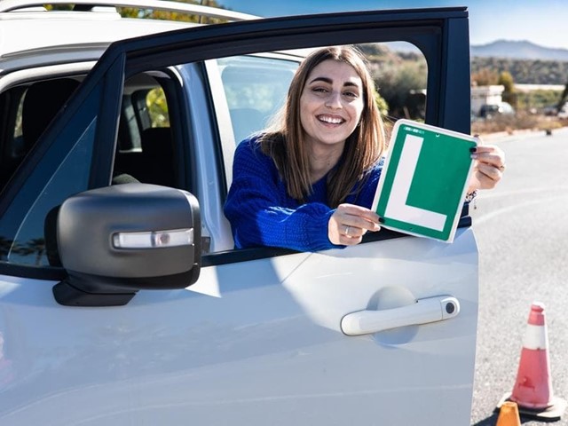 ¿Ya con 18 y todavía sin carnet de conducir? ¡Sácalo ya!